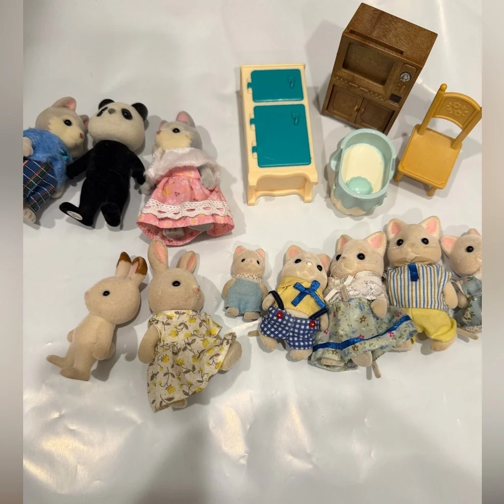 Calico Critters Sylvanian Families - Picture 1 of 5